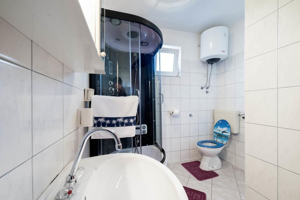 Apartments Maras شيبينيك المظهر الخارجي الصورة