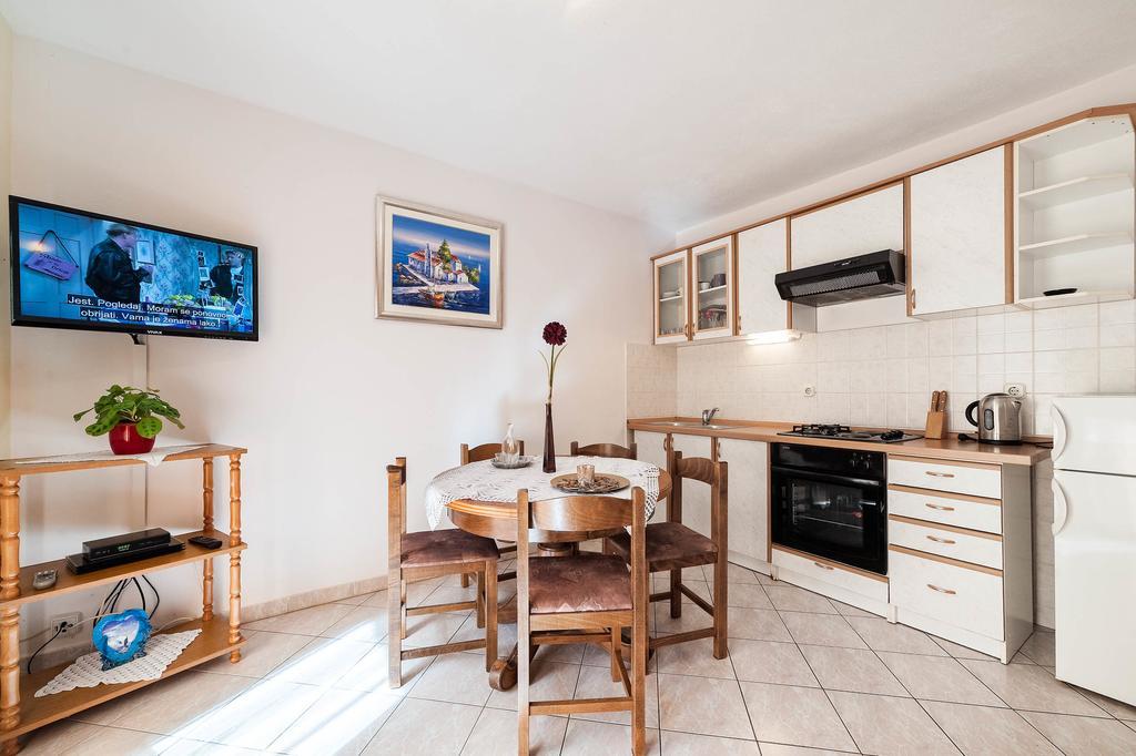Apartments Maras شيبينيك المظهر الخارجي الصورة