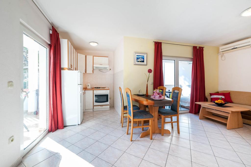 Apartments Maras شيبينيك المظهر الخارجي الصورة